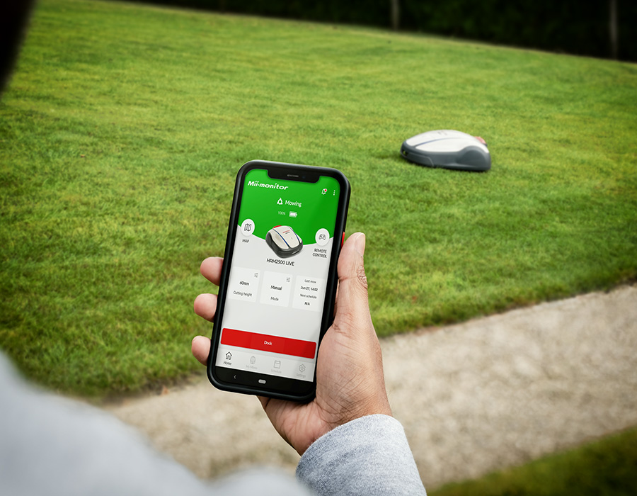 Robot koszący z technologią przewodową